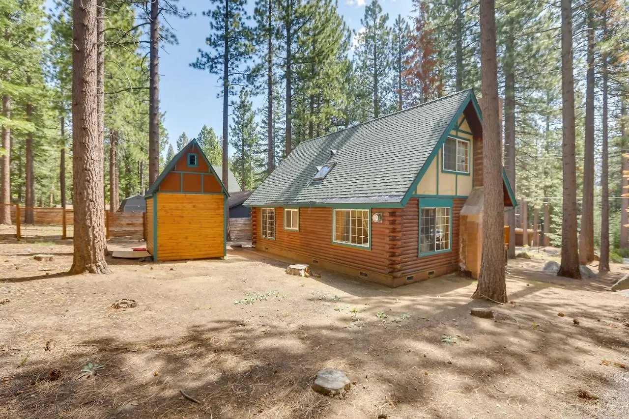 Smokeys Den South Lake Tahoe Cabin With Hot Tub! Holiday home
